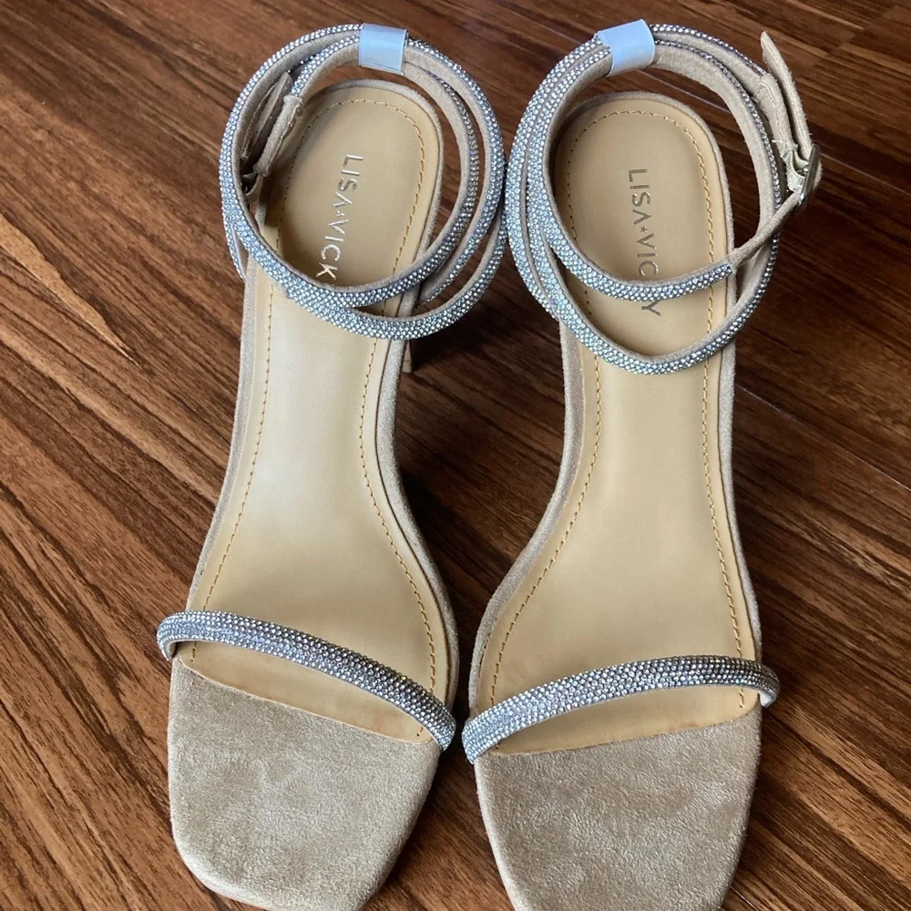 Lisa Vicky size 8 Tan 4” Heels with Rhinestone Straps - Picture 4 of 7